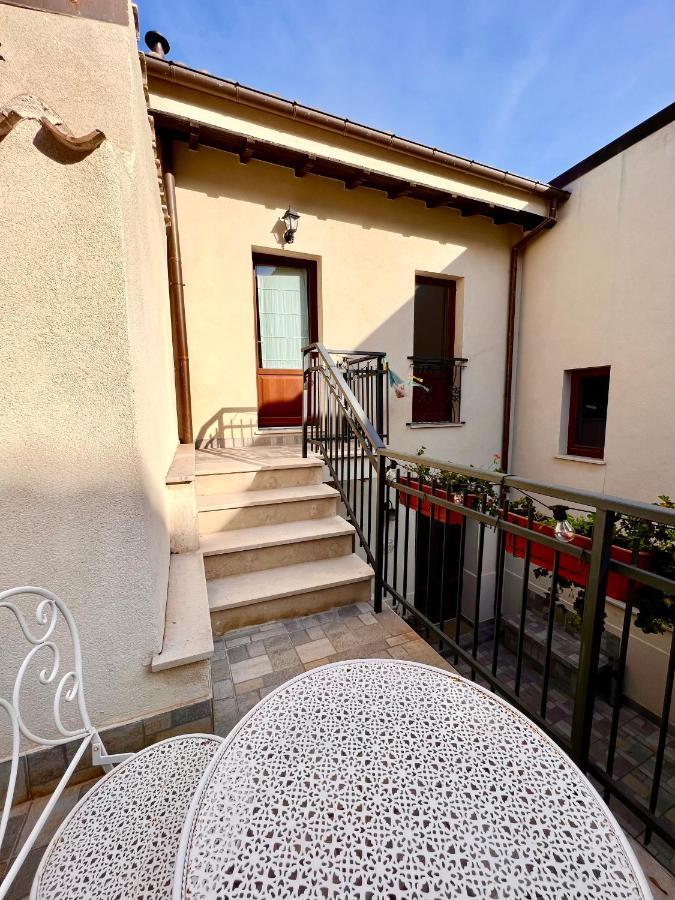 Bed and Breakfast Il Bivacco Del Duomo LʼAquila Zewnętrze zdjęcie